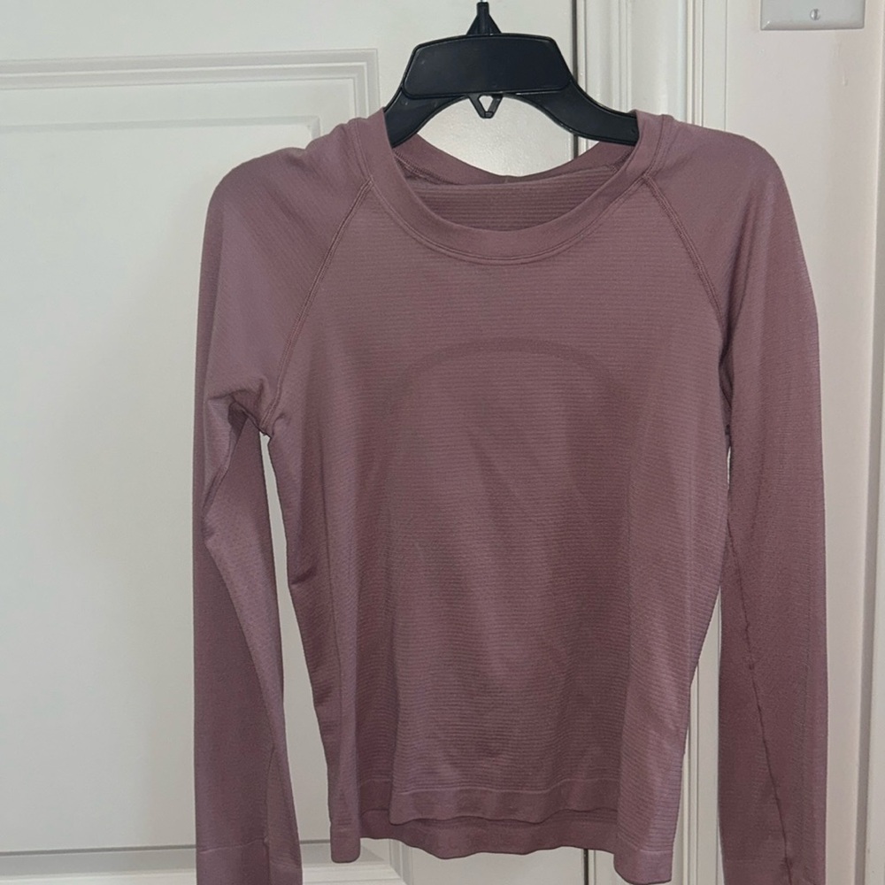 Lululemon swiftly tech *waist length long sleeve size 4 pink peony